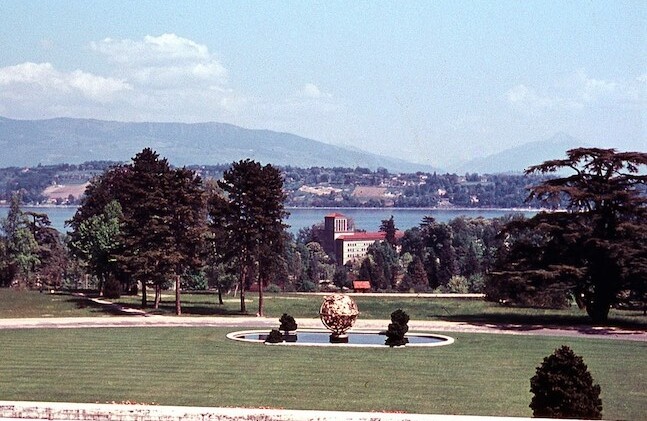 View from the Palais des Nations, Geneva, 1950s. CREDIT: <a href="https://www.flickr.com/photos/andersannipal/16892949299/">Anders</a>.