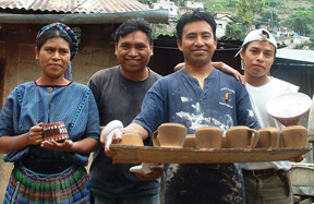 Members of the Ceramica Atitlan cooperative.