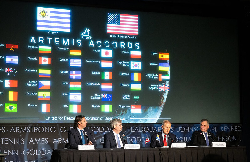 Uruguay firma los Acuerdos de Artemis, 15 de febrero de 2024, Washington, DC. CRÉDITO: NASA HQ Photo.