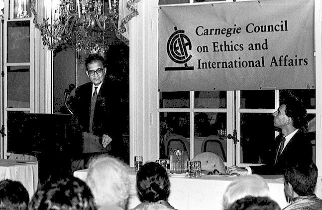 Amartya Sen, Conferencia en memoria de Morgenthau, 1997