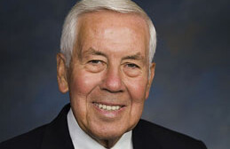 <a href="http://en.wikipedia.org/wiki/File:Dick_Lugar_official_photo_2010.JPG" target=_blank">Richard Lugar</a>