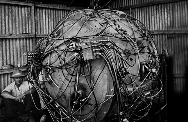 The Gadget, nuclear device to test the world's 1st atomic bomb, New Mexico, 1945. CREDIT: <a href="https://commons.wikimedia.org/wiki/File:The_Gadget.jpg">Public Domain</a>