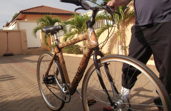 图片来源：加纳竹制自行车公司提供。