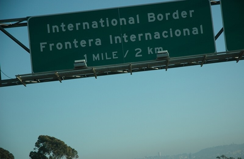 U.S.-Mexico border ahead. CREDIT: <a href="https://www.flickr.com/photos/wonderlane/3367611581">Wonderlane</a> (<a href="https://creativecommons.org/licenses/by/2.0/">CC</a>)