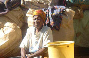 Poor urban Zimbabweans were dumped in <br>the countryside during Operation <br>Murambatsvina (Drive Out Trash). Photo <br>by <a href="http://www.sokwanele.com">Sokwanele</a> (<a href="http://creativecommons.org/licenses/by-nc-sa/2.0/deed.en-us">CC</a>).