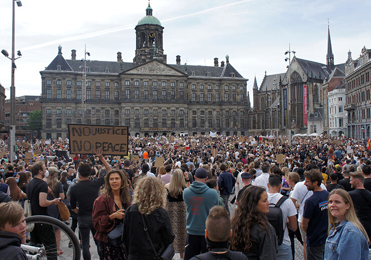 Solidarity protest against anti-black violence in Amsterdam, The Netherlands, June 2020. Credit: <a href=https://commons.wikimedia.org/wiki/File:Solidarity_Protest_Against_Anti-black_violence_in_the_US_and_EU_DSC02745.jpg>Karen Elliot/Wikimedia (CC)</a>.