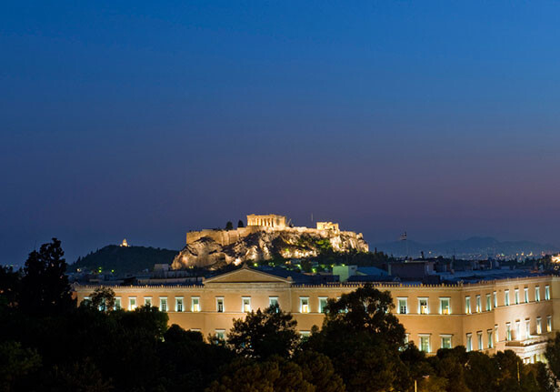 Acropolis and the Greek Parliament CREDIT: <a href="https://www.flickr.com/photos/visitgreecegr/5986670837/" target=_blank>GNTO / Yannis Skoulas</a> (<a href="https://creativecommons.org/licenses/by-nc-sa/2.0/">CC</a>)