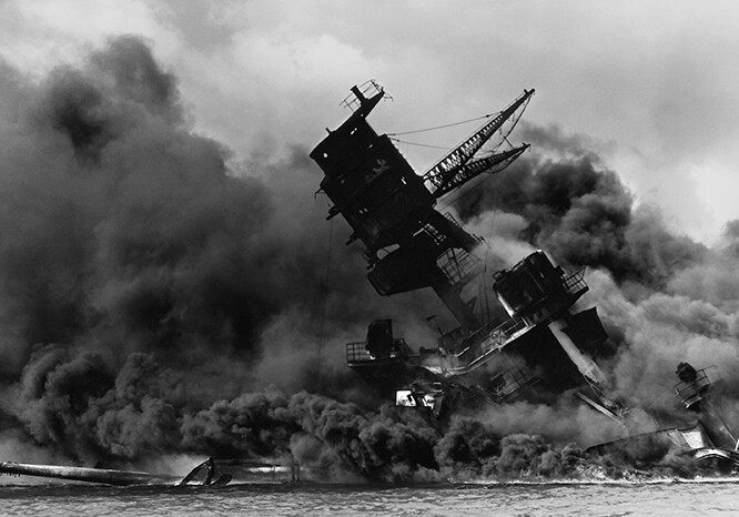 Pearl Harbor, 1941. <a href="http://bit.ly/1tZ16dX">U.S. National Archives & Records</a>