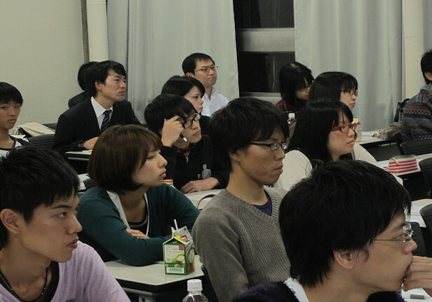 Waseda University students. CREDIT: <a href="https://www.flickr.com/photos/ioelondon/8104365662/sizes/l">UCL institute of Education</a> (<a href="https://creativecommons.org/licenses/by-nc/2.0/">CC</a>)