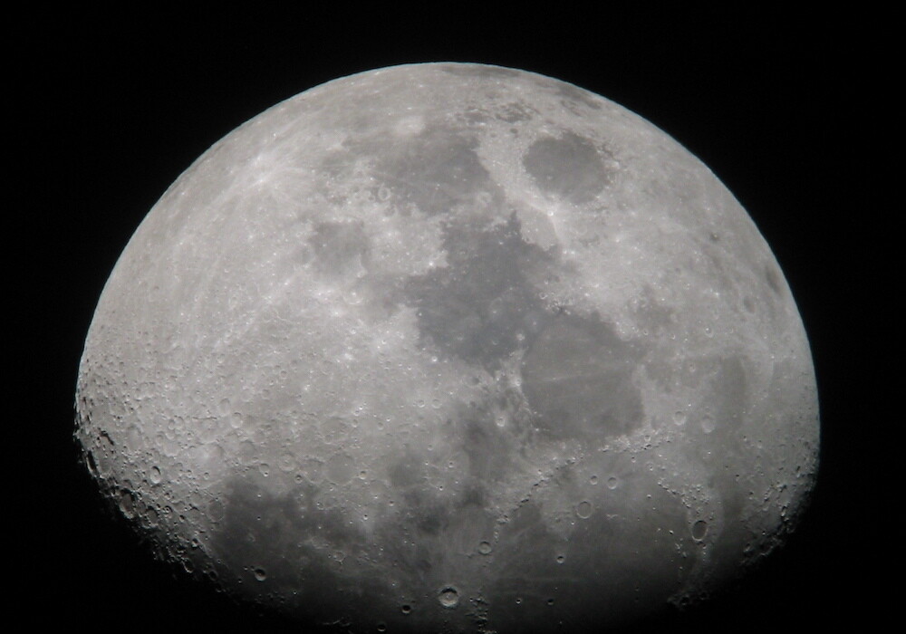 Moon. CREDIT: Greg Hewgill.