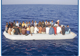 <a href="http://www.unhcr.org/cgi-bin/texis/vtx/asylum?page=gallery&gallery=2&photo=02" target=_blank>UNHCR / A. Di Loreto / July 2007.</a> Refugees Risk<br />Their Lives Traveling from Africa to Europe