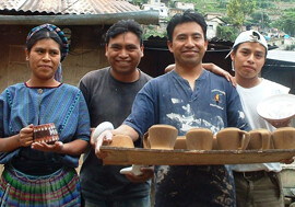 Members of the Ceramica Atitlan cooperative.