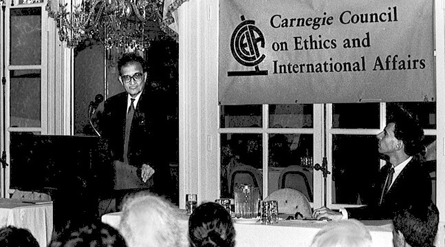Amartya Sen, conférence commémorative Morgenthau, 1997
