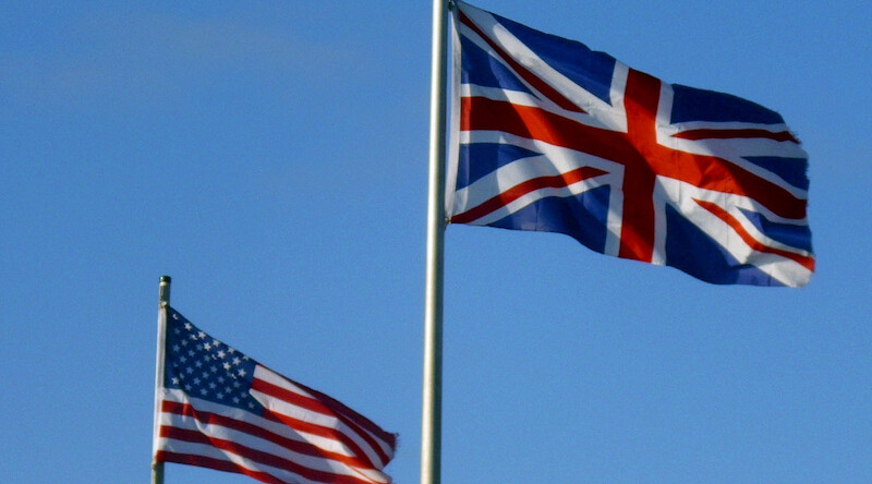 CREDIT: <a href="https://commons.wikimedia.org/wiki/File:Flags_of_UK_and_USA.jpg">Tvabutzku1234 (CC)</a>