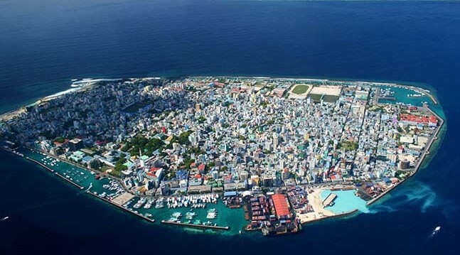 <a href="http://www.shutterstock.com/pic-28314817/stock-photo-male-capital-of-maldives.html?src=VpYpsd-sQ9uwbZKWOZ5hsw-8-17">Malé - Capital of Maldives</a> via Shutterstock