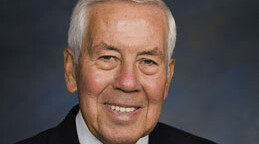 <a href="http://en.wikipedia.org/wiki/File:Dick_Lugar_official_photo_2010.JPG" target=_blank">Richard Lugar</a>