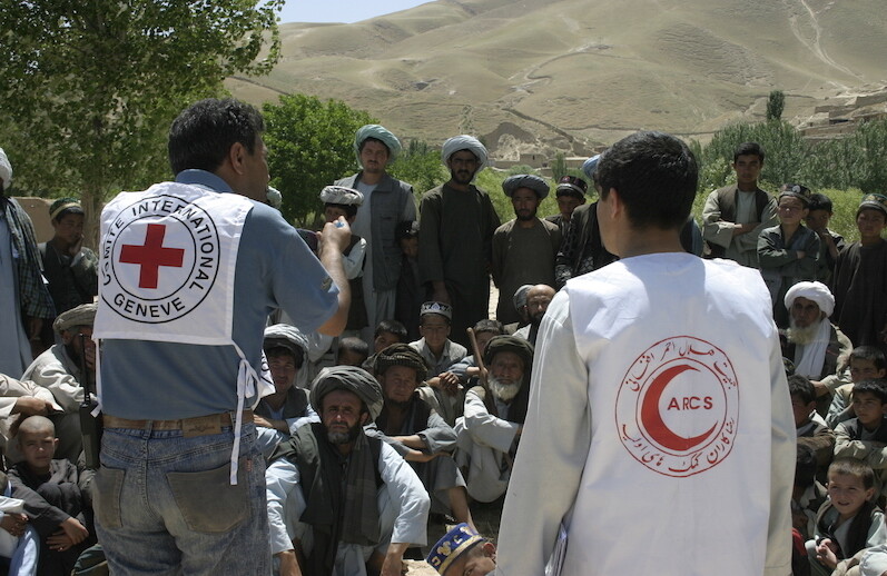 ICRC and the Afghan Red Crescent Society in Faryab Province, Afghanistan, May 2006. CREDIT: <a href="https://www.flickr.com/photos/icrc/8536526544">ICRC/Marcel Stoessel</a> <a href="https://creativecommons.org/licenses/by-sa/2.0/">(CC)</a>