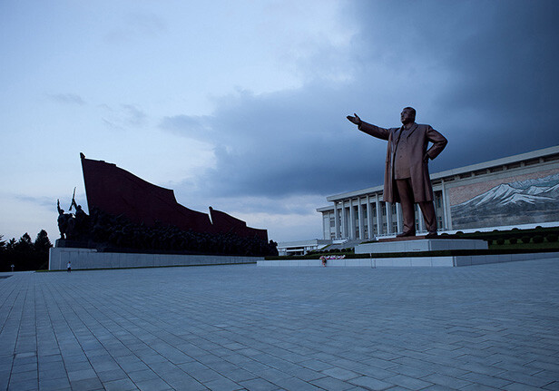 Statue of Kim Il Sung in North Korea. CREDIT: <a href="https://www.flickr.com/photos/roman-harak/5015232313/" target="_blank">Roman Harak</a> (<a href="https://creativecommons.org/licenses/by-sa/2.0/" target="_blank">CC</a>)