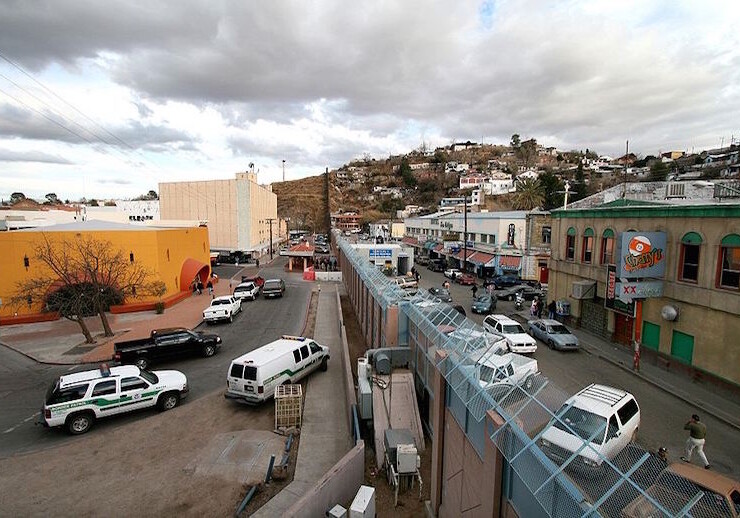 U.S.-Mexican border between Nogales, Arizona & Nogales, Sonora. CREDIT: <a href="https://commons.wikimedia.org/wiki/File:Mexican-American_border_at_Nogales.jpg">Sgt. 1st Class Gordon Hyde (CC/Public Domain)</a>