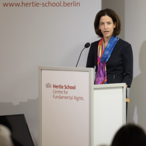 Cornelia Woll, présidente de l'école Hertie. CREDIT : Hertie School of Governance.